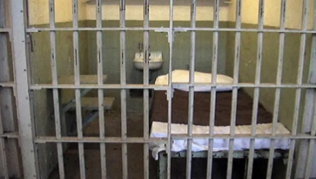 Protest la Penitenciarul Poarta Albă. Mai mulţi deţinuţi refuză pâinea