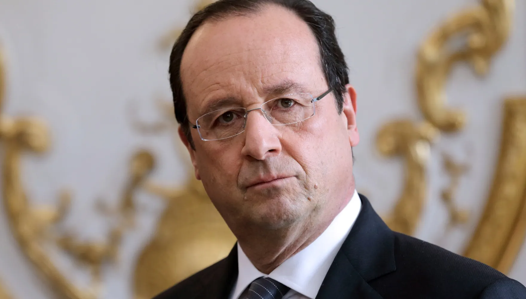 Hollande: "Atacul terorist" de la Munchen este "un nou act dezgustător"
