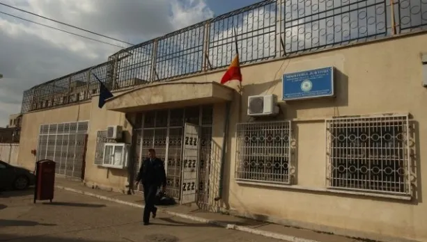 Doi deţinuţi din penitenciarul Rahova, scrisoare deschisă către Parlament, Guvern şi Preşedinţie 