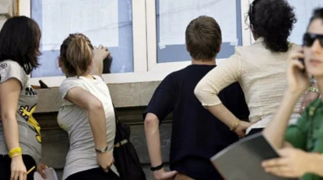 PRAHOVA BAC 2016. Medii finale la sesiunea din iulie 2016. Cine se poate înscrie la FACULTATE 