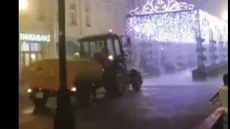 Ce a făcut Dorel de Rusia, la volanul unui tractor. Când a văzut că plouă...