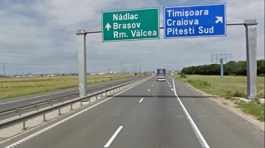Traficul pe A1 București-Pitești a fost blocat din cauza unui incendiu de vegetaţie