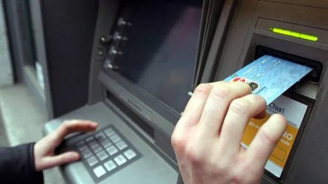 Băncile, somate să-și reducă comisioanele la plata cu cardul