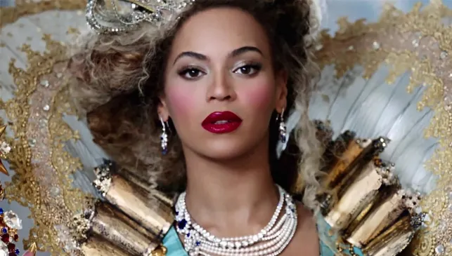 La trei săptămâni după ce a născut gemeni, Beyonce a dat jos 13 kg. Care e secretul