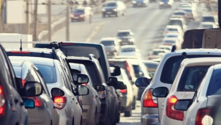 Circulaţie îngreunată pe autostrada A1: coloană de maşini de aproape 3 km!
