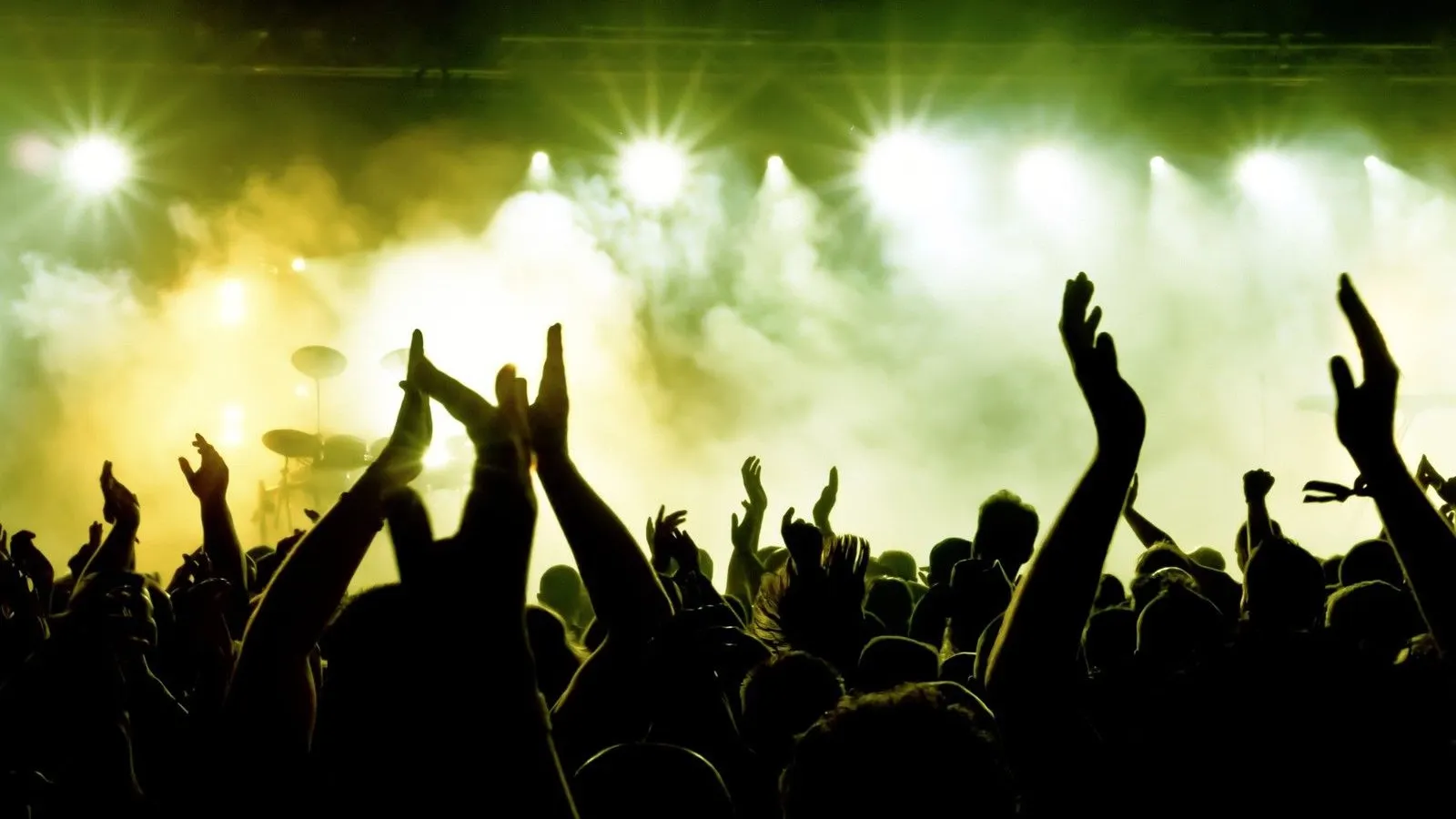 Festival, finalizat cu spitalizări. Zeci de persoane au consumat bomboane cu marijuana
