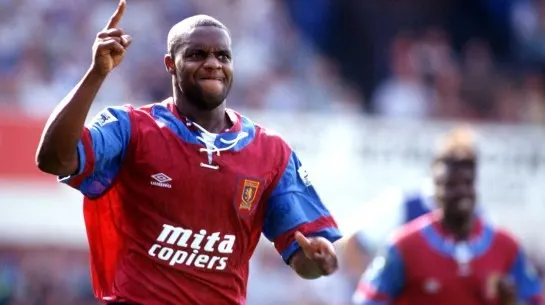 Lumea fotbalului englez, în stare de şoc! Un fost star al formaţie Aston Villa murit la 48 de ani