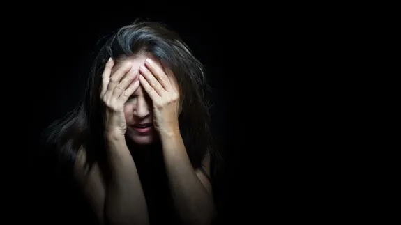 Doi români din Marea Britanie au ţinut în sclavie o poloneză însărcinată