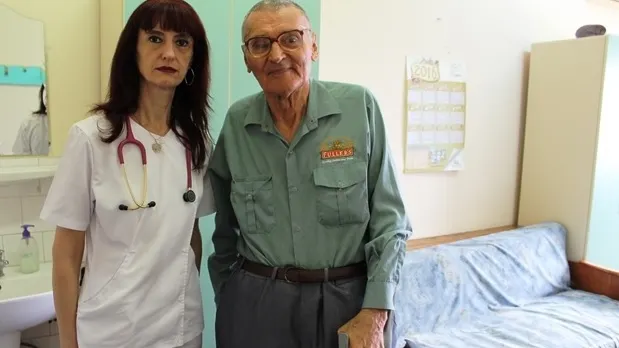 GEST IMPRESIONANT al unui fost deţinut politic. La 86 de ani, a mers la un spital de copii şi...
