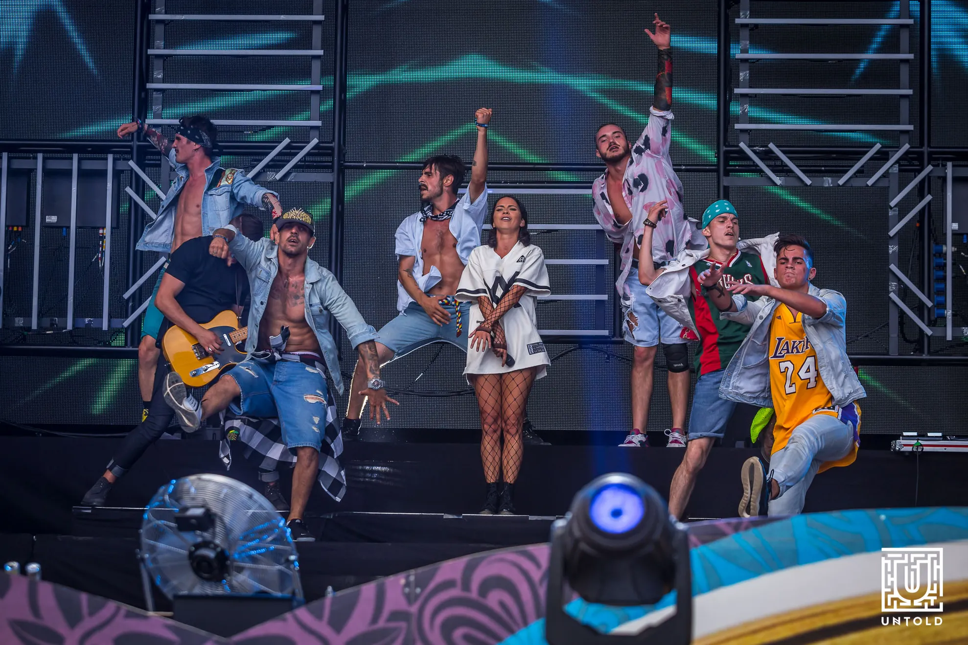 #UNTOLD. Inna a deschis festivalul printr-un super show. IMAGINI