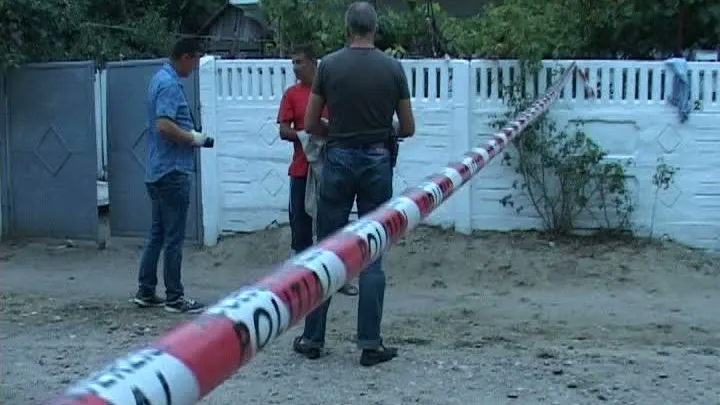 Scene şocante la Vaslui. I-a dat foc soţiei la o pomană
