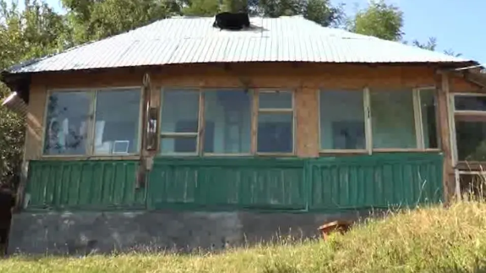 Uluitor: povestea bătrânei de 100 de ani, care locuieşte singură într-un sat din Vâlcea