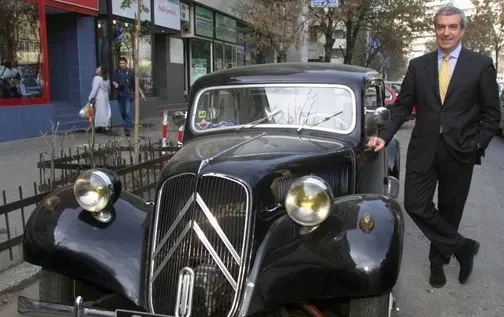 Anchetă la Poliţie, după ce Tăriceanu a sărit coada la Permise auto