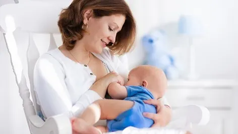 Recomandarea Alexandrei Păcuraru pentru mămicile care alăptează. Plante care stimulează lactația