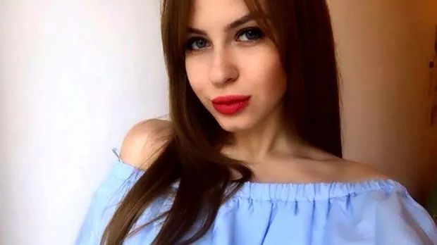 Cum vrea această rusoaică să facă rost de bani pentru a-şi plăti studiile. Nu ai mai auzit aşa ceva!