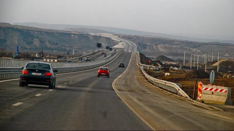 Un șofer a fost depistat în timp ce conduce cu 209 km/h pe autostradă