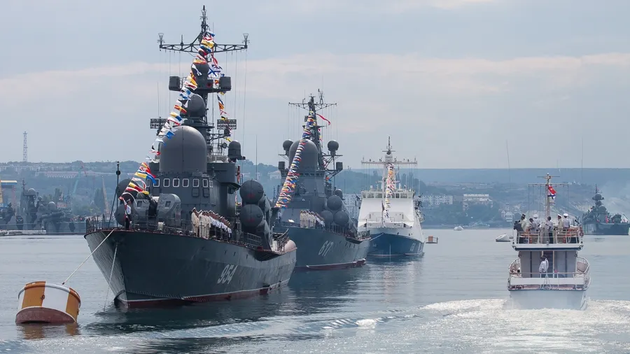 Rusia a lansat noi exerciții militare la granița cu Ucraina