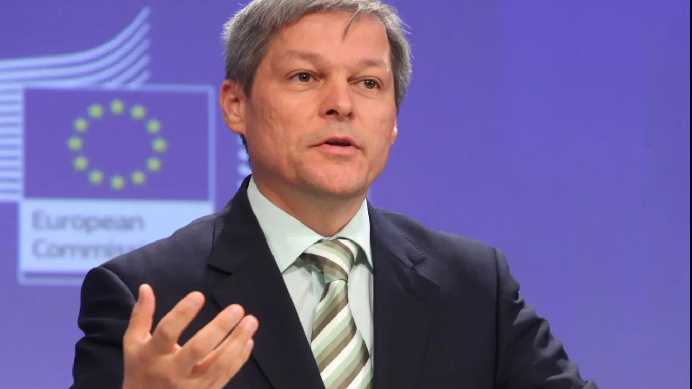 Cioloș: ”Aș vrea să văd pe listele partidelor cât mai mulți tineri activi în spațiul public”