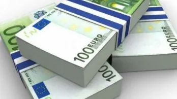 Proiect: tinerii pot primi 20.000 de euro şi teren gratis de la stat