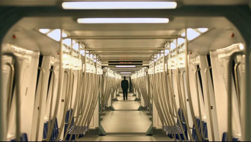 Cei care au călătorit azi cu metroul, șocați. Ce au văzut când au pășit în tren