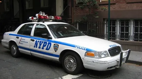 Şocant! Un bărbat, posibil de origine musulmană, a incendiat o femeie în New York