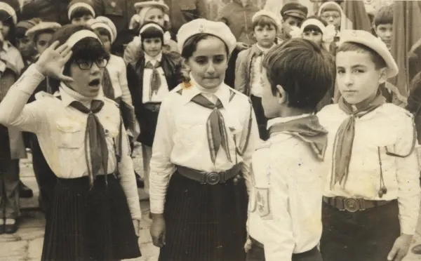 Îţi mai aduci aminte? Aşa arăta prima zi de şcoală în comunism