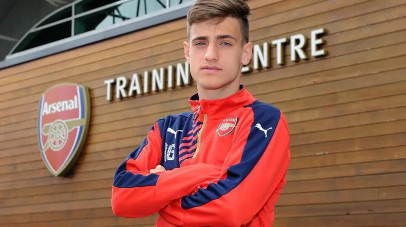 Fotbalistul român pe care îl avem la Arsenal Londra este comparat cu Toni Kroos