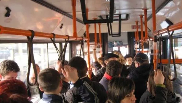 Ghinion pentru un hoţ de buzunare, la Timişoara. Părea victima perfectă în autobuz, dar...