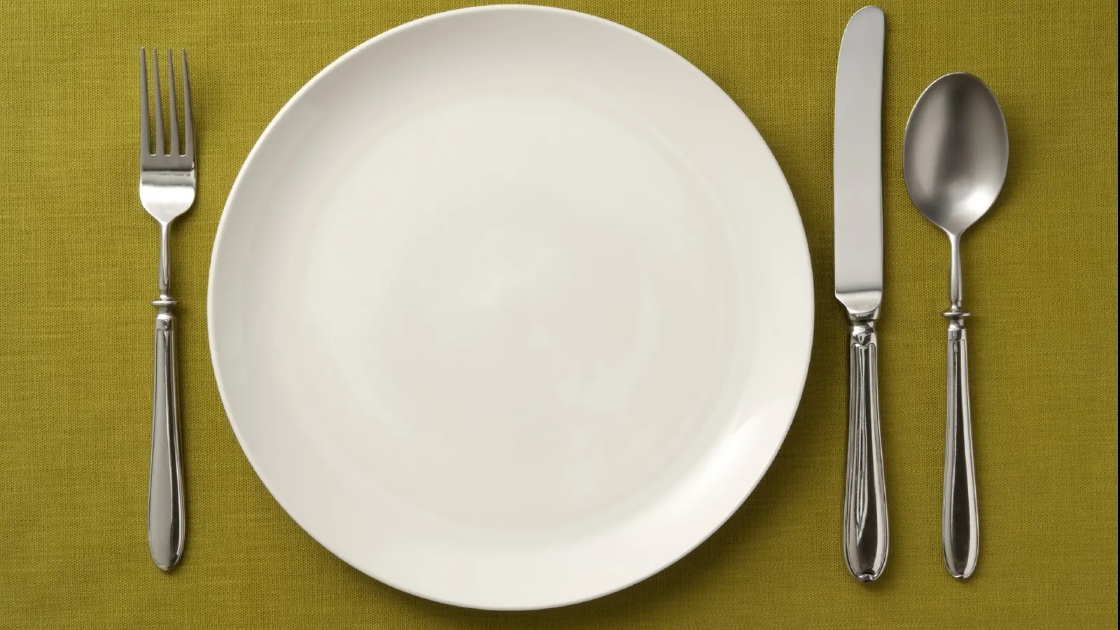 5 alimente bogate în grăsimi pe care ar trebui să le consumi zilnic