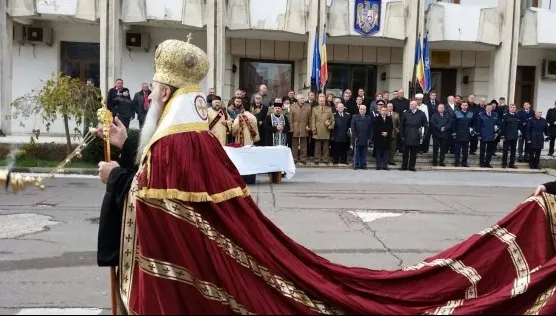 Anchetă la IPJ Constanța după ce Arhiepiscopul Tomisului, acuzat de corupție, a intrat prin spate
