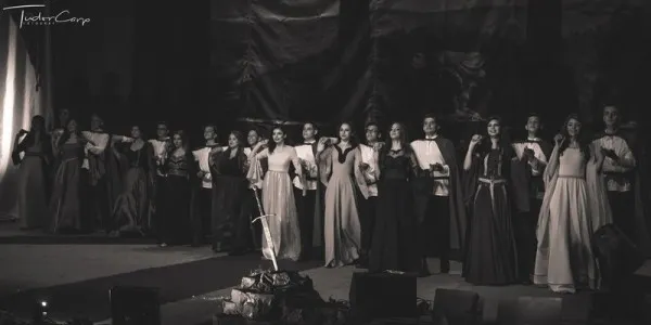 Balul Bobocilor 2016. Cu ce ţinute defilează elevii