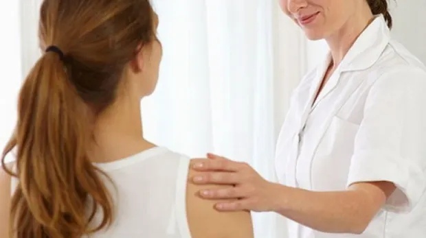Veşti bune pentru femei! Testul pentru depistarea cancerului de col uterin se va face mai rar 