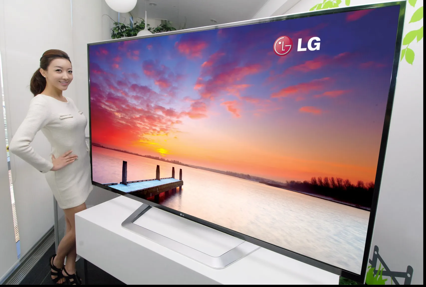 eMAG – 5 televizoare 4K ULTRA HD care costa sub 2.000 de lei