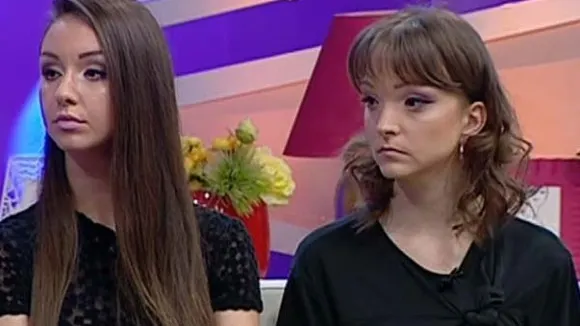 Acuzaţii-ŞOC la adresa fetelor lui Vadim Tudor: "L-au băgat în pământ pentru bani"
