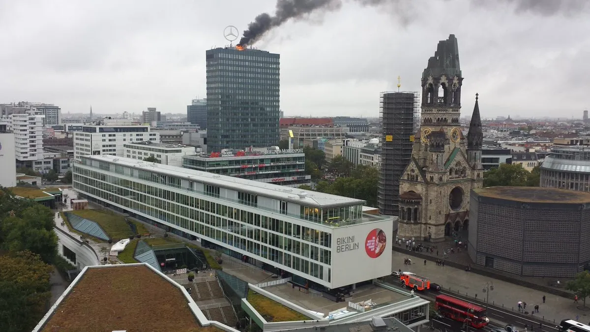 Incendiu puternic într-un mall din Berlin. FOTO şi VIDEO