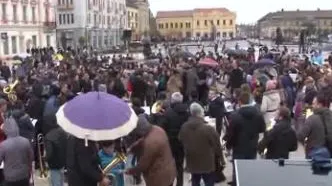  Sute de oameni au participat la un miting pentru susţinerea ideii de familie tradiţională
