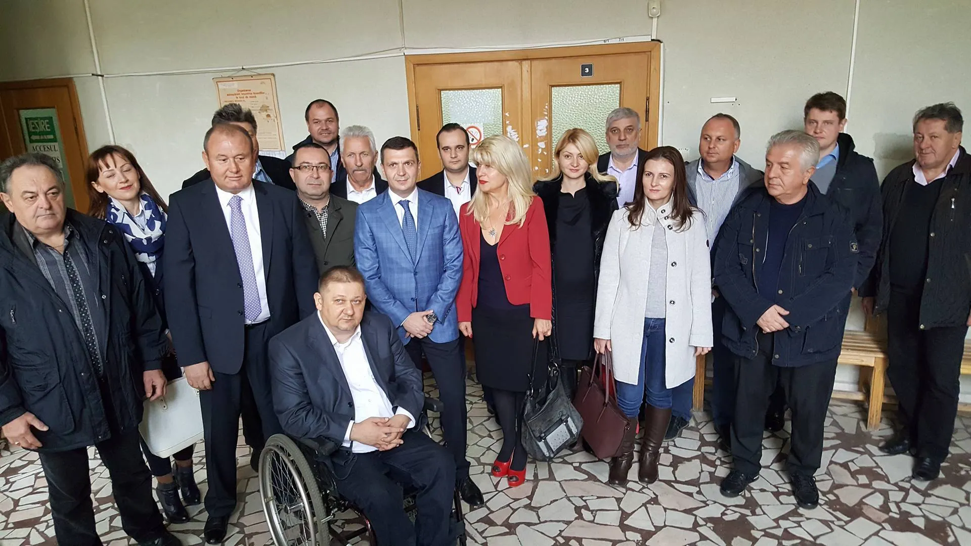 Cum rezolvă PSD lipsa femeilor de pe listă, rapid. Un candidat a fost înlocuit cu..soţia sa