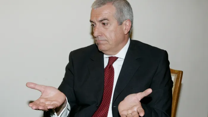 Senatorul Vasile Nistor le cere colegilor să iniţieze procedura de revocare a lui Tăriceanu