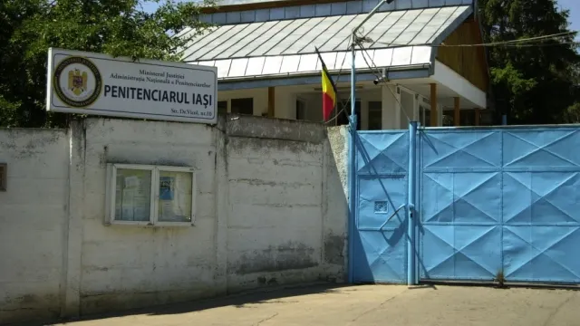 Anchetă la Penitenciarul Iaşi după ce un deţinut s-a spânzurat după 3 zile de închisoare