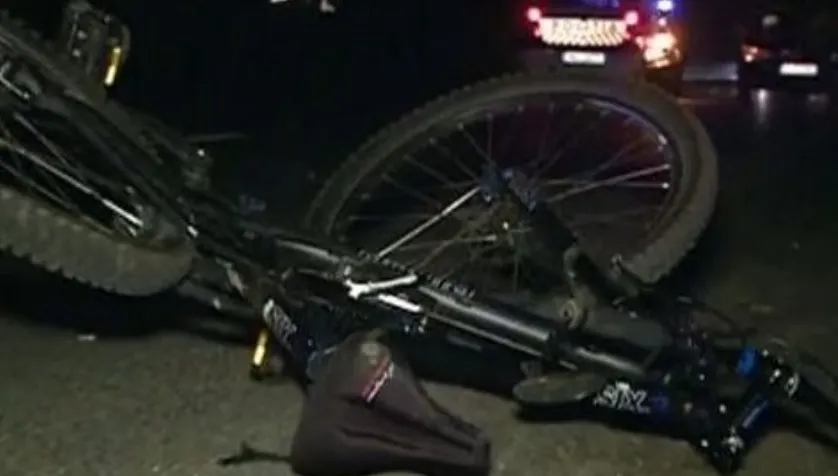 Tragedie luni dimineaţă, la intrarea în Buzău: biciclist acroşat şi ucis de o maşină