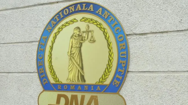 Fost șef din cadrul Poliției Sectorului 3, trimis în judecată de DNA pentru luare de mită