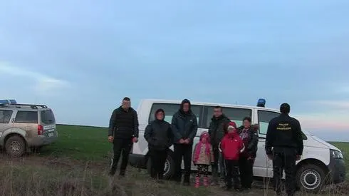 Şase irakieni au fost prinşi în timp ce încercau să intre ilegal în România