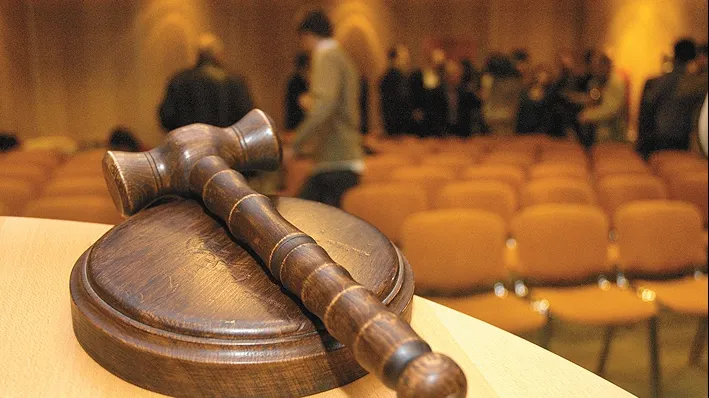 ȘOCANT! Oameni vânduți la licitație pentru câteva sute de dolari