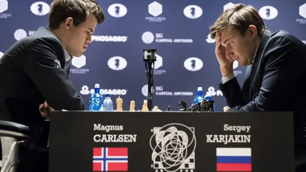 Şah. Remiză între Carlsen şi Karjakin în meciul 12. Miercuri se decide campionul mondial