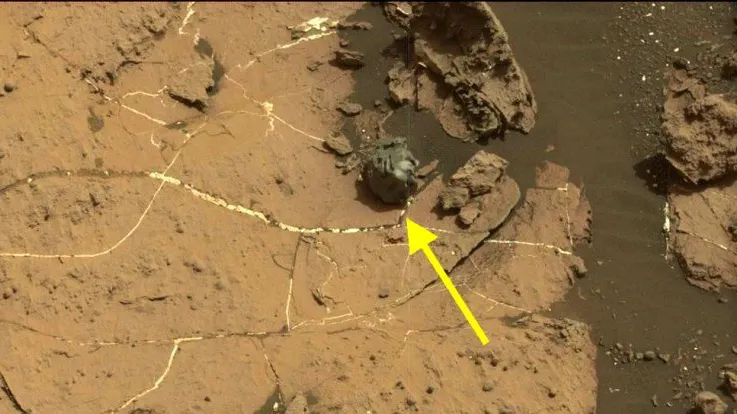 Imagini şocante de pe Marte. Cercetători NASA au înlemnit când au văzut obiectul. Cum a ajuns acolo?