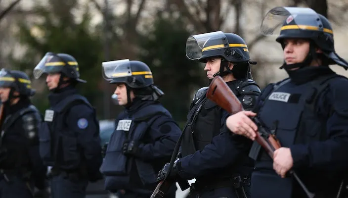 ATENTAT în Amsterdam. Cel puţin trei persoane rănite. Autorul atacului a fost arestat