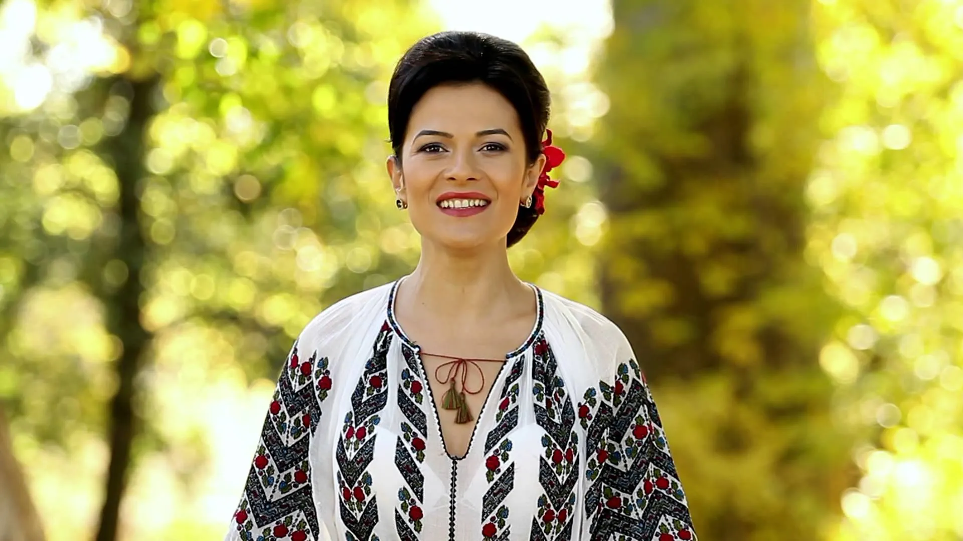 Anunţul făcut de o îndrăgită cântăreaţă de muzică populară, la scurt timp de la căsătorie: De azi..