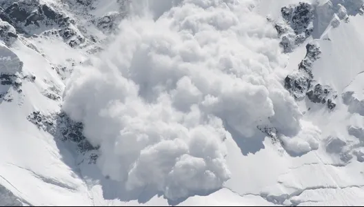 Alertă de ultimă oră! Risc de avalanșă în Prahova
