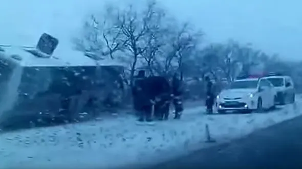 Accident CUMPLIT. 9 copii au murit după ce un autobuz s-a ciocnit cu un TIR