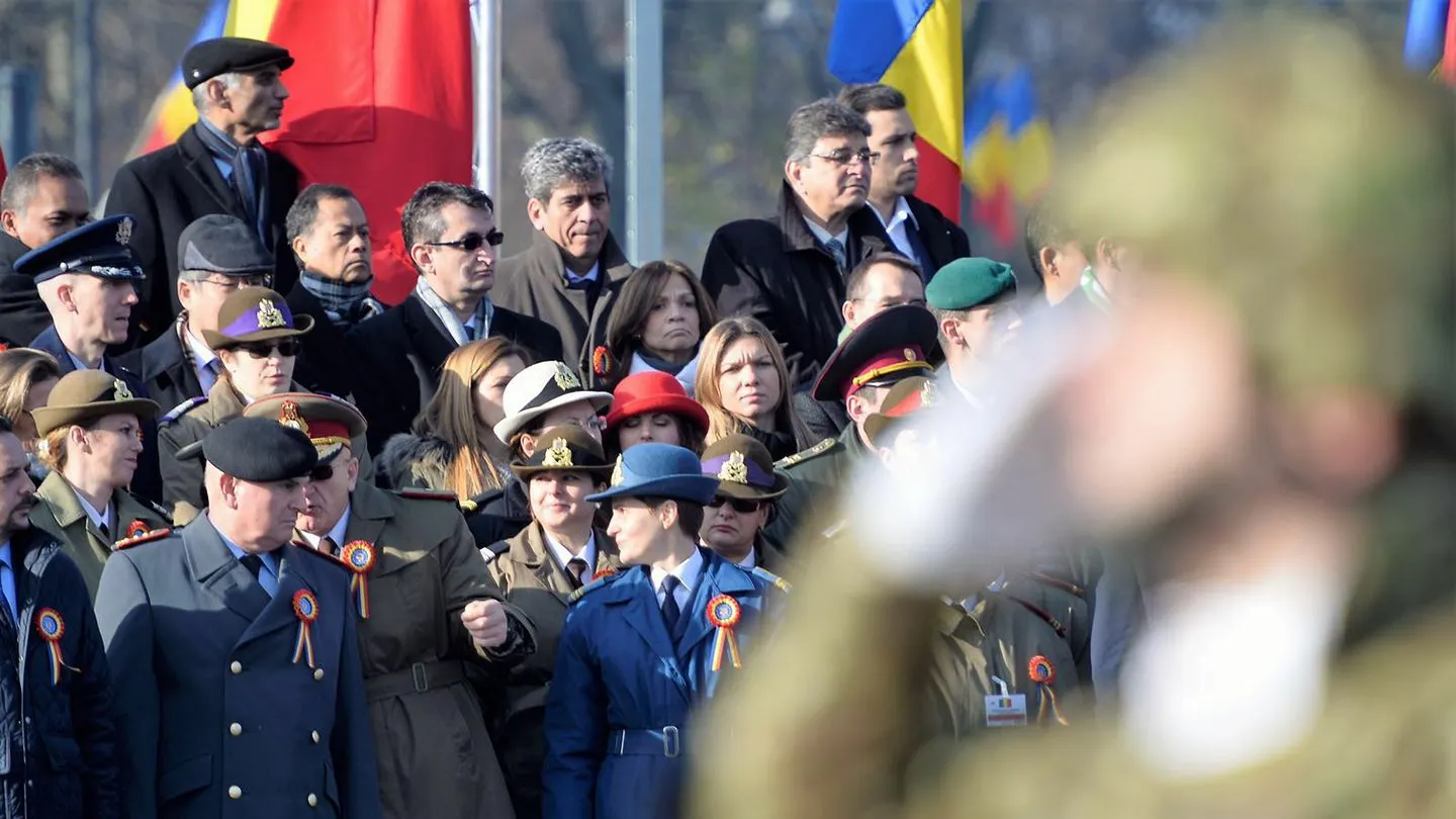 Năstase și Halep au participat la parada militară